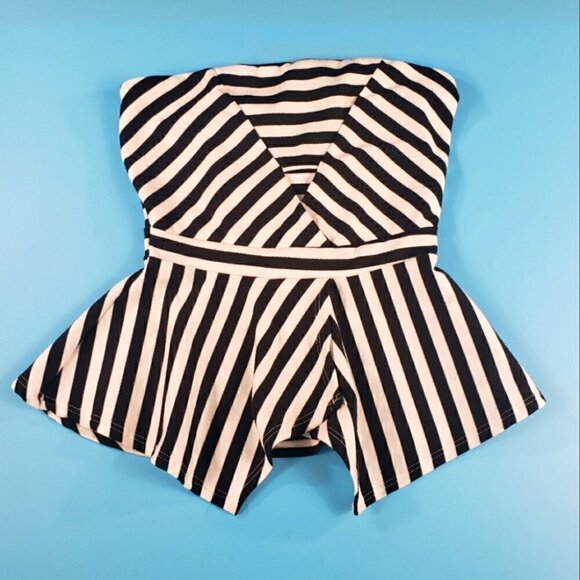 Charlotte Russe Crop Top Xsmall - Picture 1 of 4